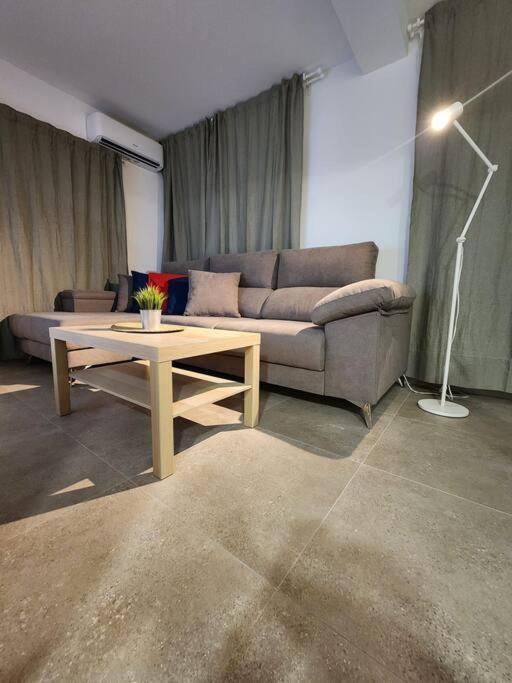 Piso De Diseno Elche Apartment Exterior photo