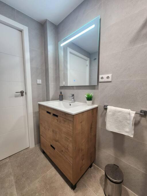 Piso De Diseno Elche Apartment Exterior photo